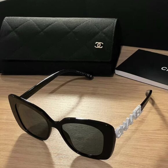 CHANEL Sunglasses CH5422B Women's Polarized-Black White New With Box - Picture 3 of 4